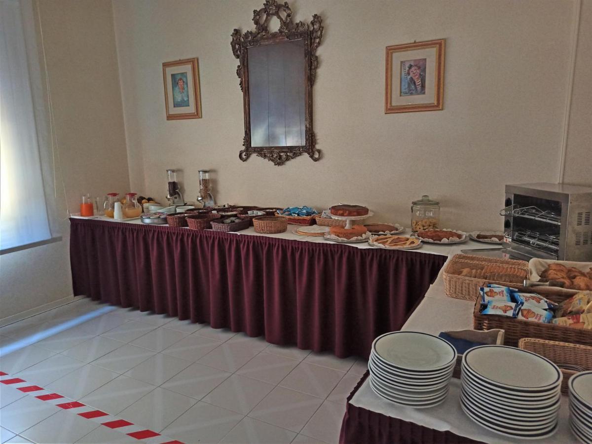 Albergo Giglio Chianciano Terme Exterior foto
